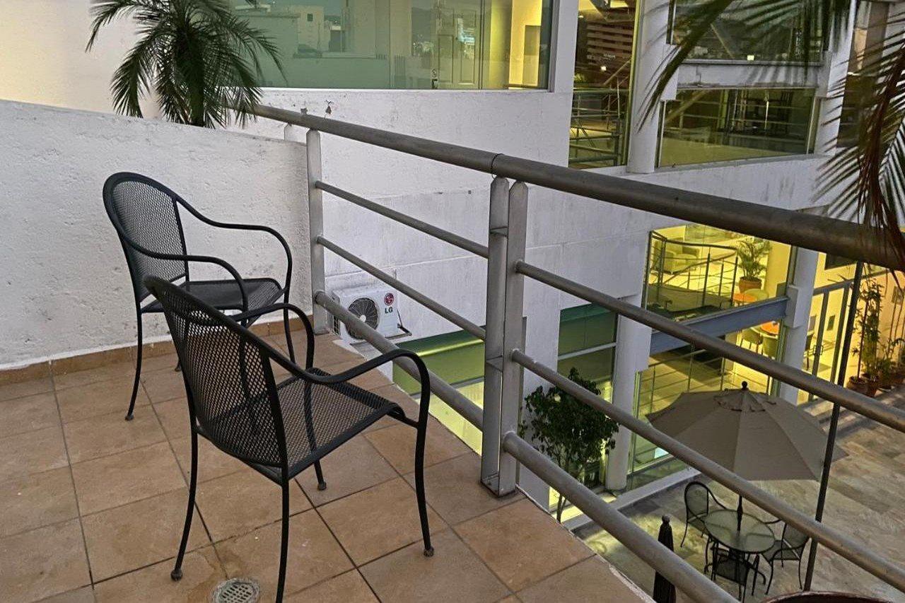 Mision Leon Hotel Bagian luar foto